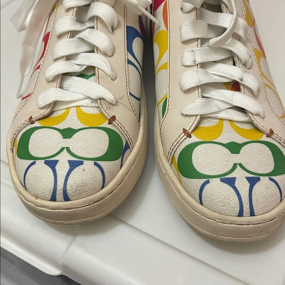 Coach Clip Low Top Sneaker In Rainbow Signature Canvas 6.5